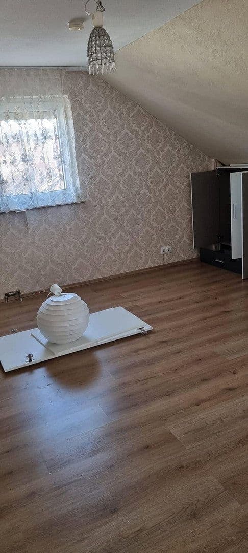 Prodej domu 190 m², pozemek 322 m², Reichenbach an der Fils, Bádensko-Württembersko Prodej domu 190 m², pozemek 322 m², Reichenbach an der Fils, Bádensko-Württembersko