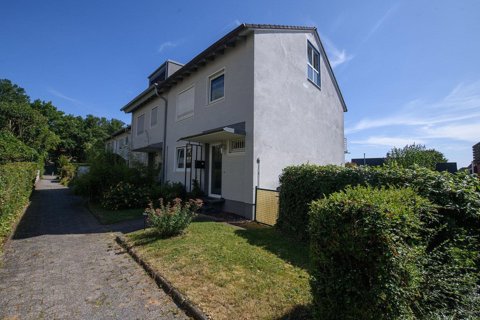 Prodej domu 95 m², pozemek 325 m², Wiesbaden, Hessen Prodej domu 95 m², pozemek 325 m², Wiesbaden, Hessen