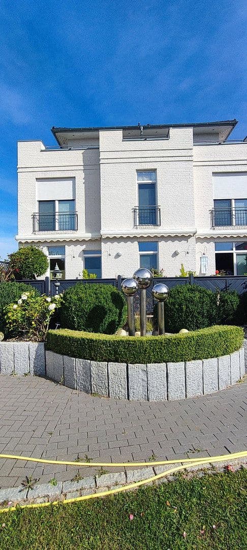 Prodej domu 340 m², pozemek 1.040 m², Schönberg (Holstein), Šlesvicko-Holštýnsko Prodej domu 340 m², pozemek 1.040 m², Schönberg (Holstein), Šlesvicko-Holštýnsko