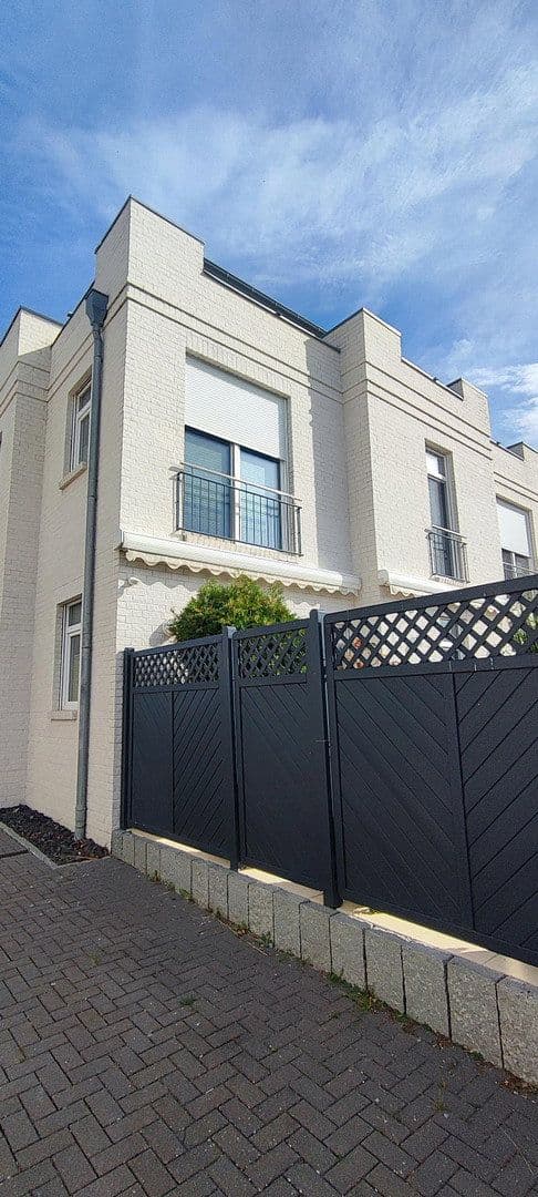 Prodej domu 340 m², pozemek 1.040 m², Schönberg (Holstein), Šlesvicko-Holštýnsko Prodej domu 340 m², pozemek 1.040 m², Schönberg (Holstein), Šlesvicko-Holštýnsko