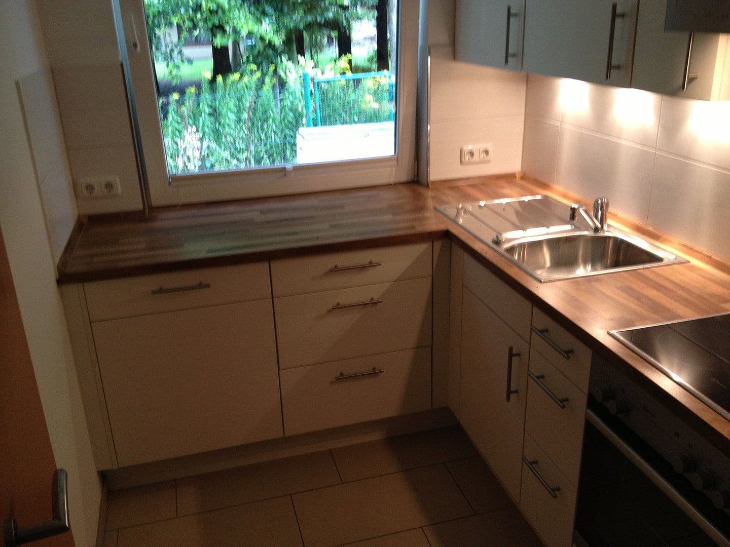 Pronájem domu 100 m², pozemek 160 m², Börnsen, Šlesvicko-Holštýnsko Pronájem domu 100 m², pozemek 160 m², Börnsen, Šlesvicko-Holštýnsko