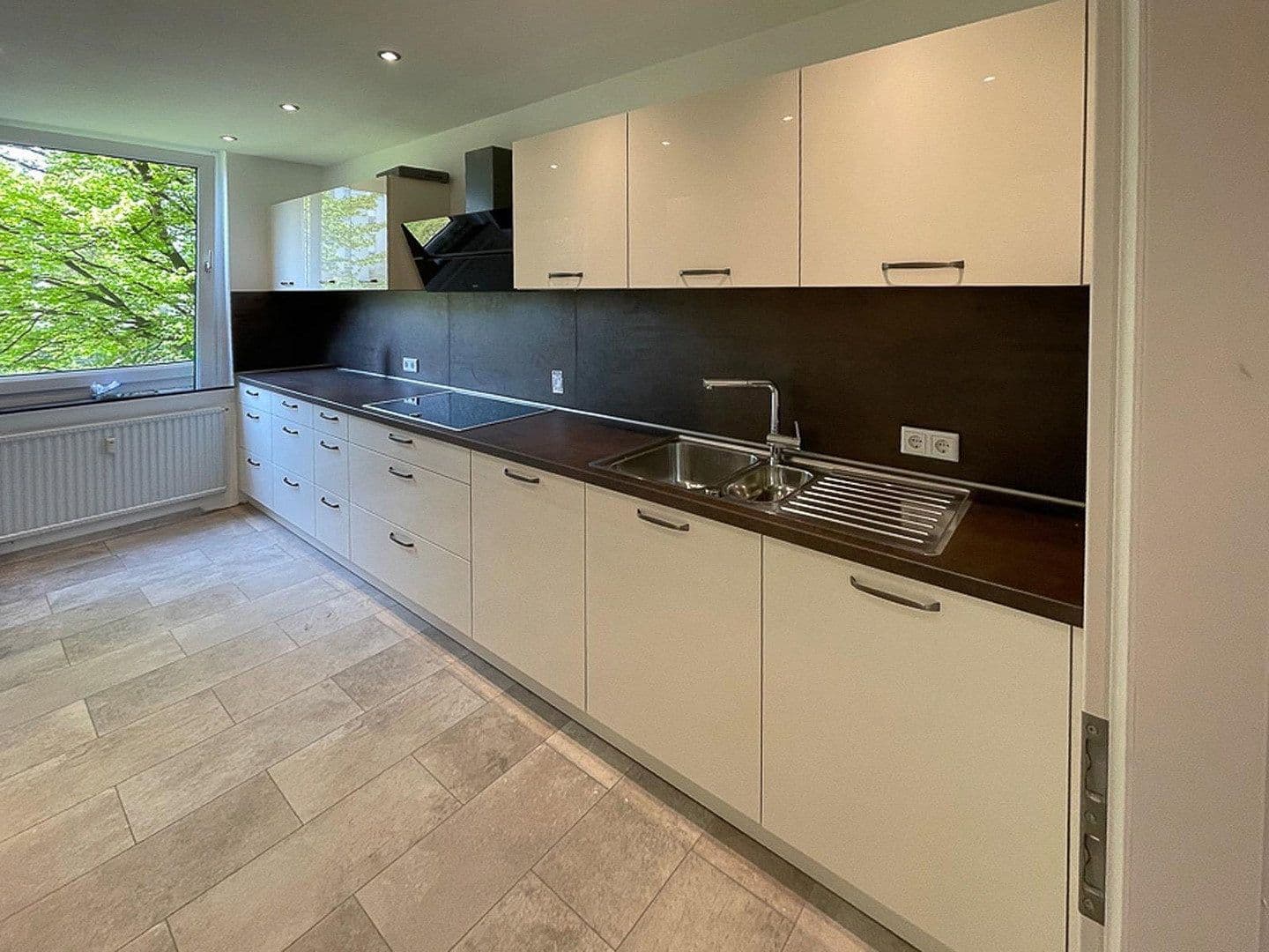 Prodej bytu 2+1 64 m², Friedrichstraße 55, Köln, Severní Porýní-Vestfálsko Prodej bytu 2+1 64 m², Friedrichstraße 55, Köln, Severní Porýní-Vestfálsko