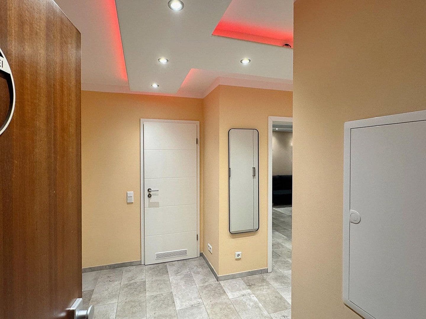 Prodej bytu 2+1 64 m², Friedrichstraße 55, Köln, Severní Porýní-Vestfálsko Prodej bytu 2+1 64 m², Friedrichstraße 55, Köln, Severní Porýní-Vestfálsko