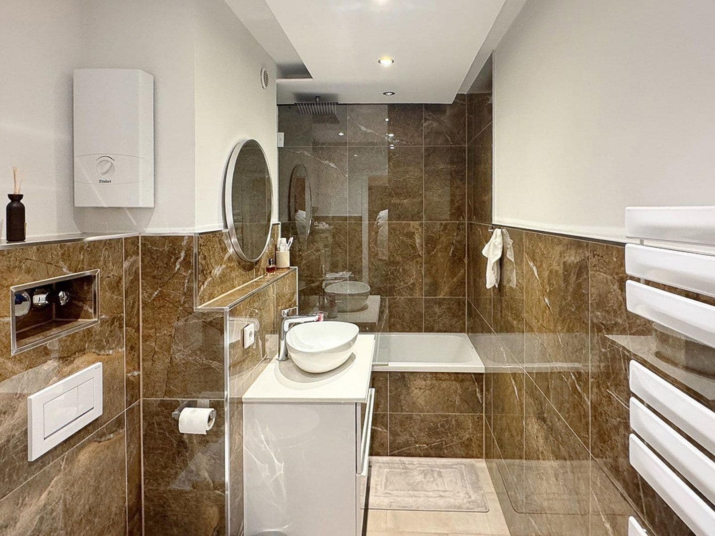 Prodej bytu 2+1 64 m², Friedrichstraße 55, Köln, Severní Porýní-Vestfálsko Prodej bytu 2+1 64 m², Friedrichstraße 55, Köln, Severní Porýní-Vestfálsko