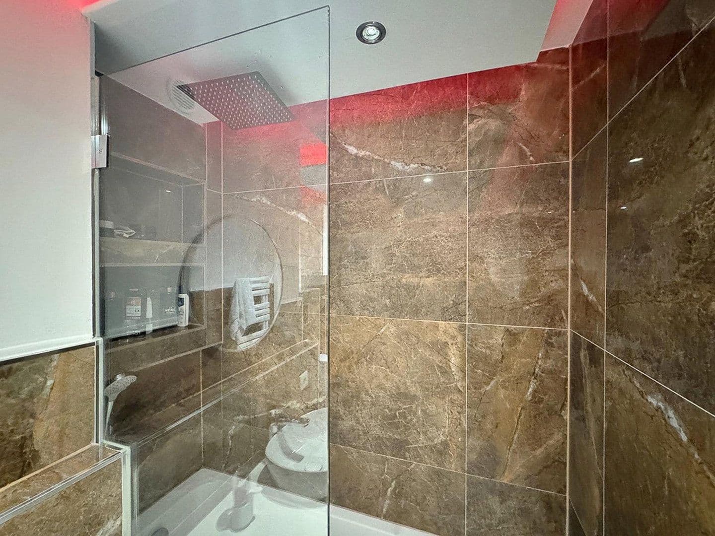 Prodej bytu 2+1 64 m², Friedrichstraße 55, Köln, Severní Porýní-Vestfálsko Prodej bytu 2+1 64 m², Friedrichstraße 55, Köln, Severní Porýní-Vestfálsko