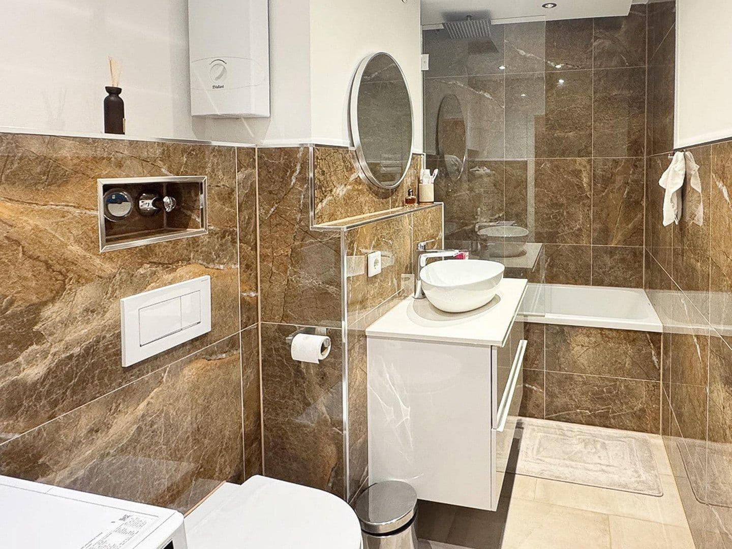 Prodej bytu 2+1 64 m², Friedrichstraße 55, Köln, Severní Porýní-Vestfálsko Prodej bytu 2+1 64 m², Friedrichstraße 55, Köln, Severní Porýní-Vestfálsko