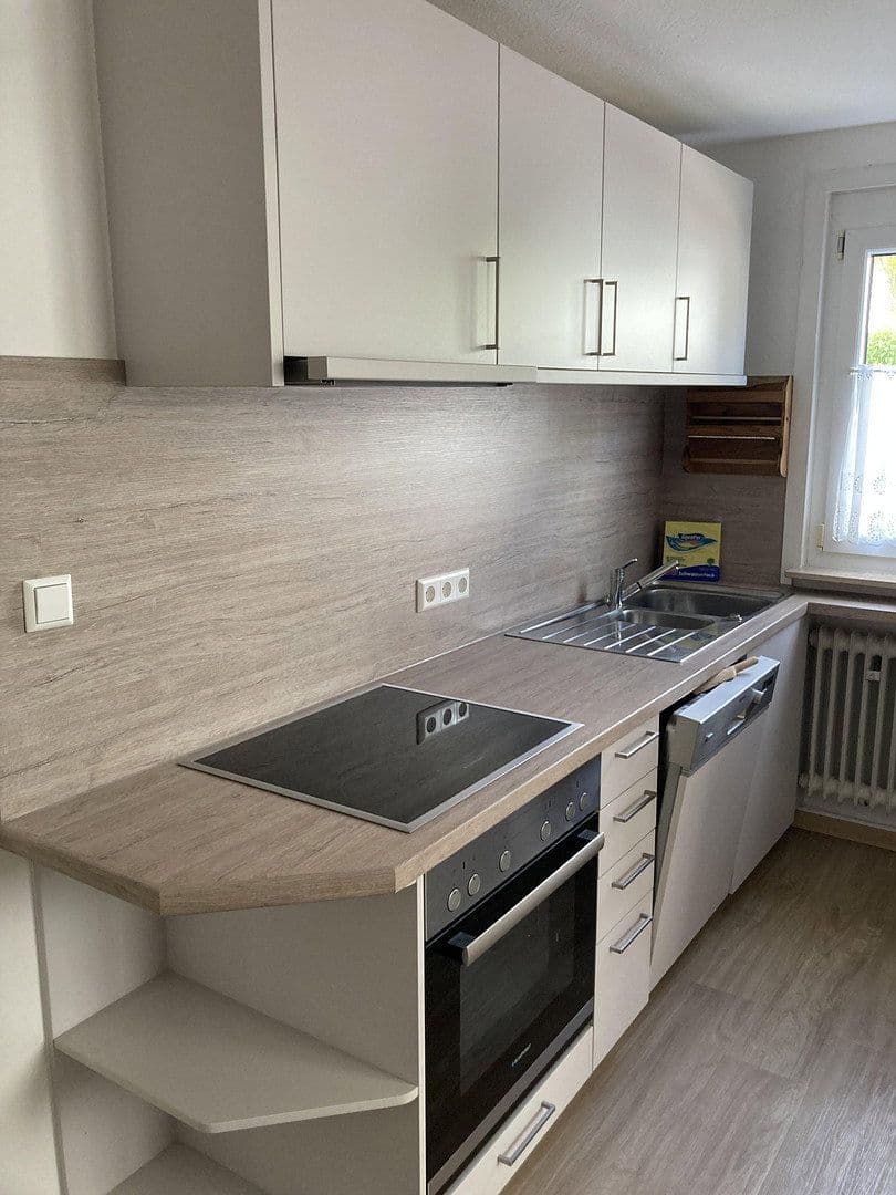 Prodej domu 196 m², pozemek 600 m², Erkenbrechtsweiler, Bádensko-Württembersko Prodej domu 196 m², pozemek 600 m², Erkenbrechtsweiler, Bádensko-Württembersko