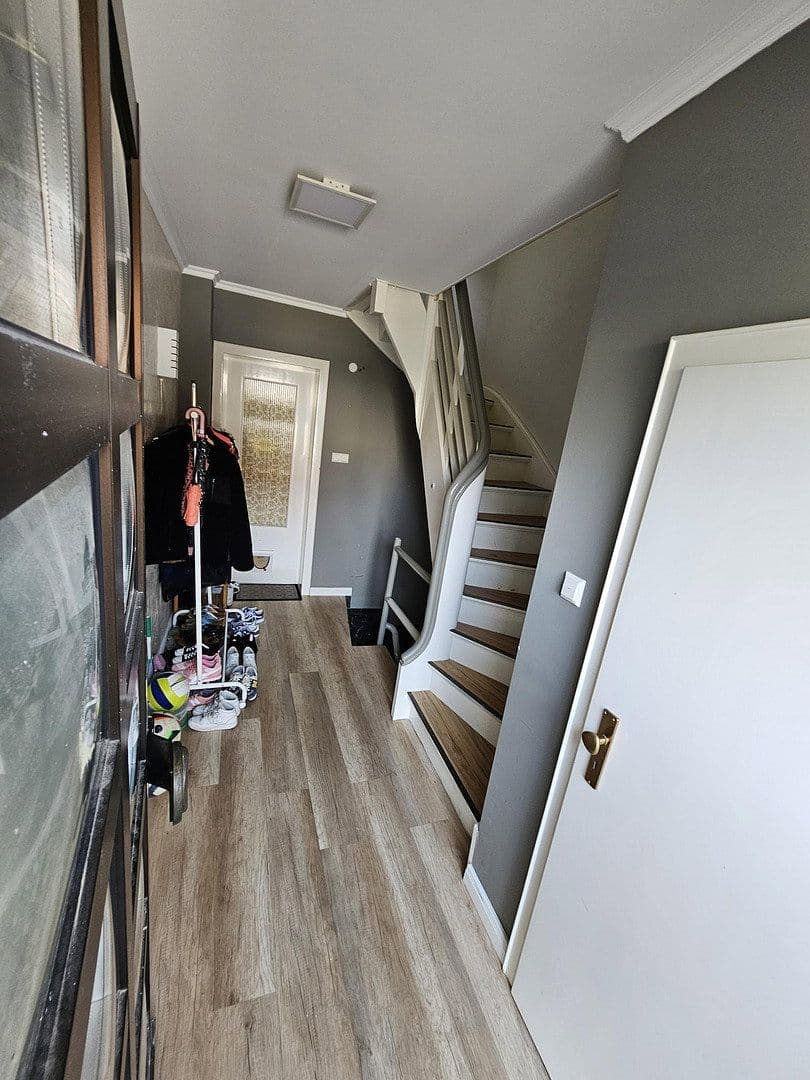 Prodej domu 165 m², pozemek 485 m², Karlsruhe, Bádensko-Württembersko Prodej domu 165 m², pozemek 485 m², Karlsruhe, Bádensko-Württembersko