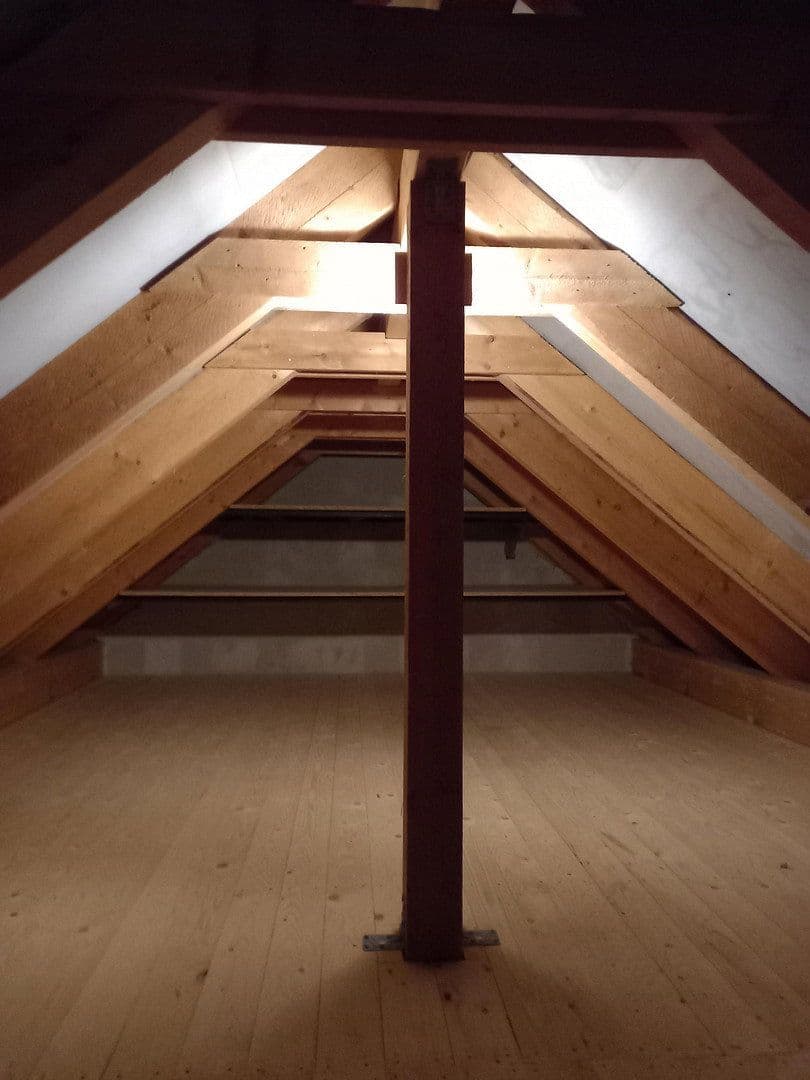 Prodej domu 329 m², pozemek 2.867 m², St. Egidien, Sasko Prodej domu 329 m², pozemek 2.867 m², St. Egidien, Sasko