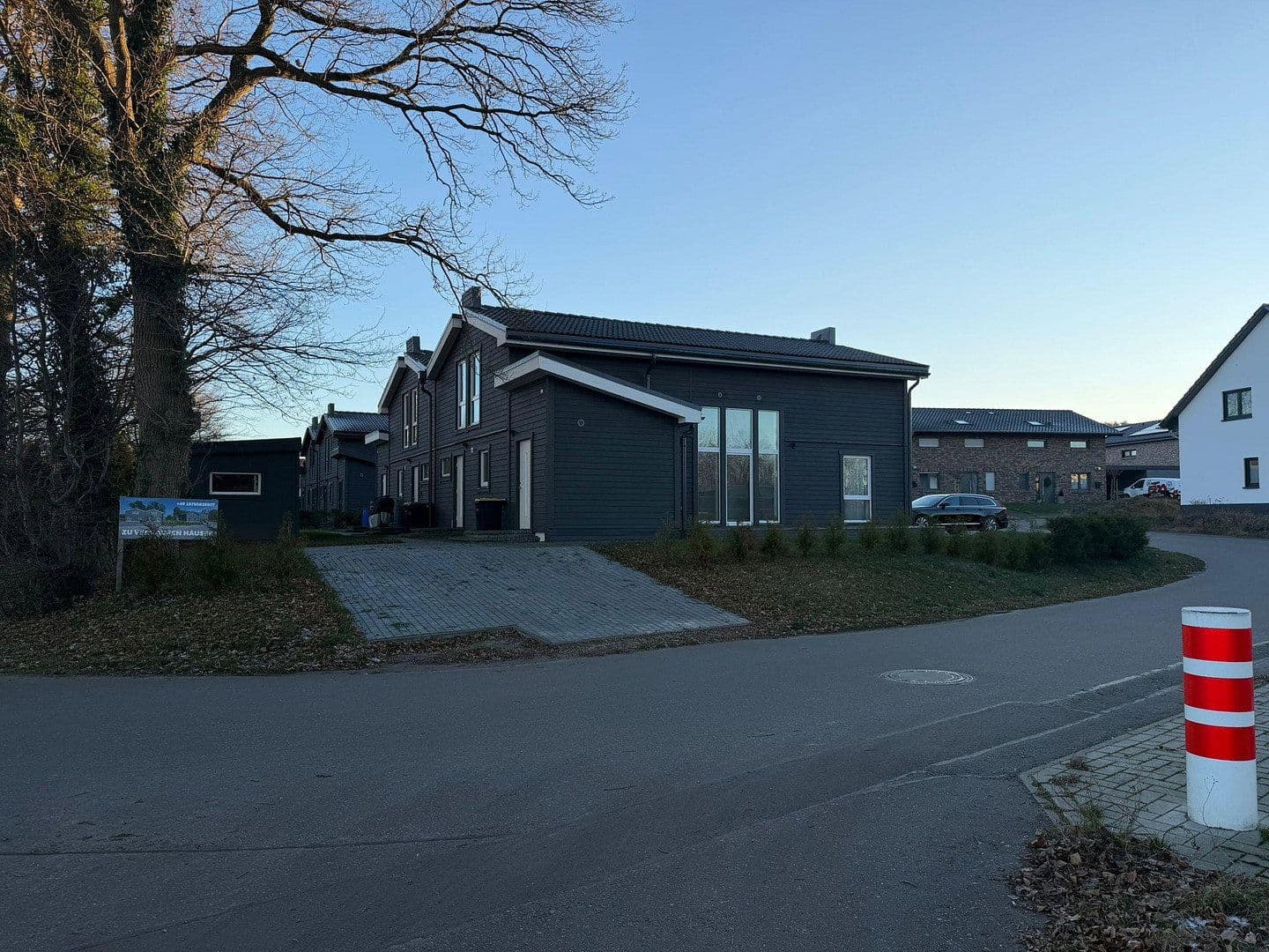 Prodej domu 150 m², pozemek 420 m², steinbergskamp 1A und 1B, Basdahl, Dolní Sasko Prodej domu 150 m², pozemek 420 m², steinbergskamp 1A und 1B, Basdahl, Dolní Sasko