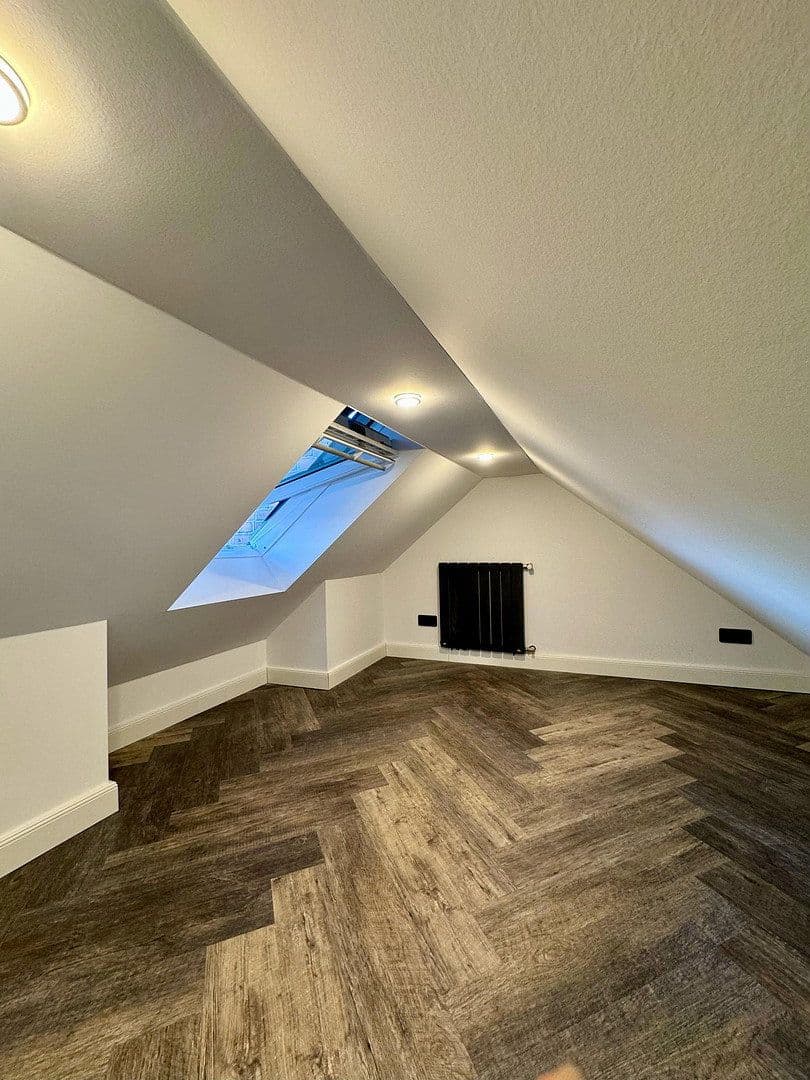 Pronájem bytu 4+1 130 m², Hüfnerstr. 10, Cottbus, Braniborsko Pronájem bytu 4+1 130 m², Hüfnerstr. 10, Cottbus, Braniborsko