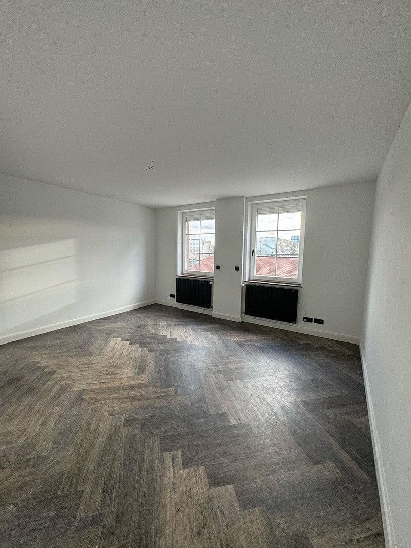 Pronájem bytu 4+1 130 m², Hüfnerstr. 10, Cottbus, Braniborsko Pronájem bytu 4+1 130 m², Hüfnerstr. 10, Cottbus, Braniborsko