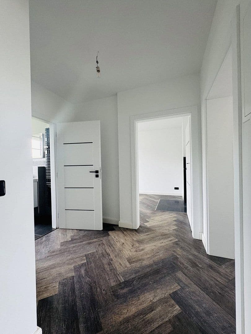 Pronájem bytu 4+1 130 m², Hüfnerstr. 10, Cottbus, Braniborsko Pronájem bytu 4+1 130 m², Hüfnerstr. 10, Cottbus, Braniborsko