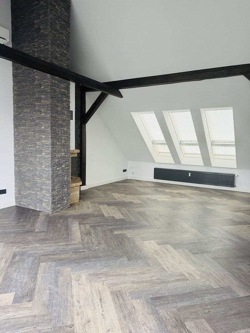 Pronájem bytu 4+1 130 m², Hüfnerstr. 10, Cottbus, Braniborsko Pronájem bytu 4+1 130 m², Hüfnerstr. 10, Cottbus, Braniborsko