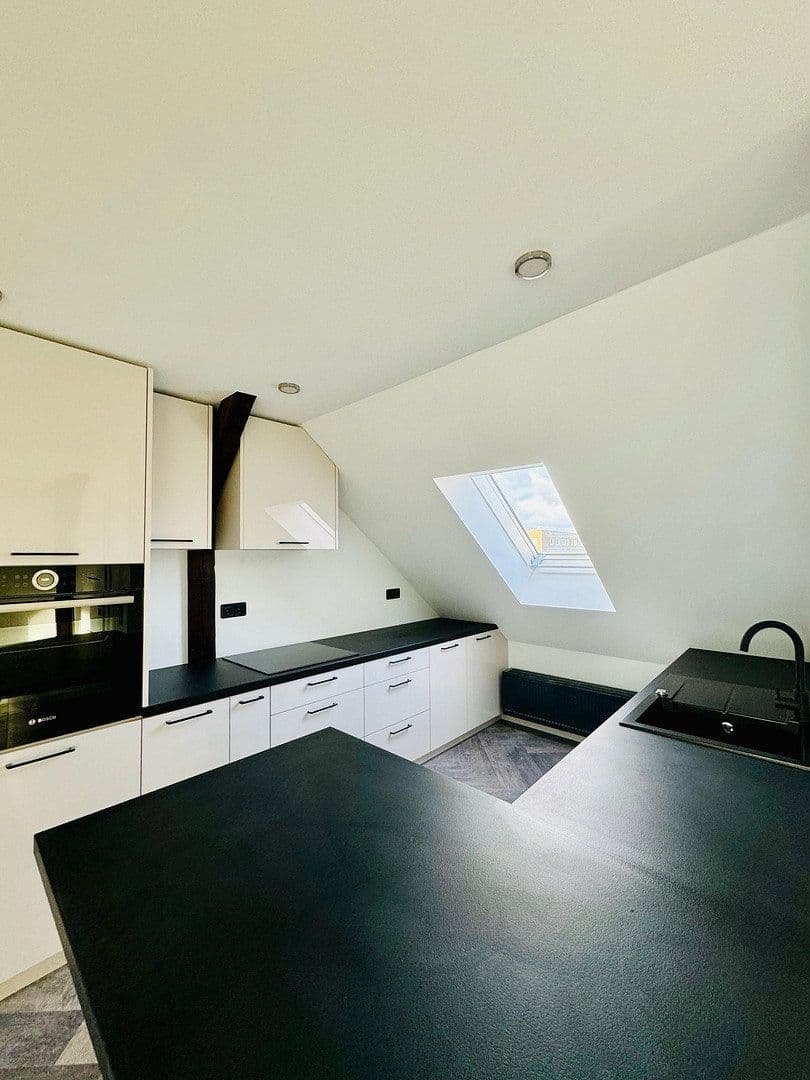 Pronájem bytu 4+1 130 m², Hüfnerstr. 10, Cottbus, Braniborsko Pronájem bytu 4+1 130 m², Hüfnerstr. 10, Cottbus, Braniborsko