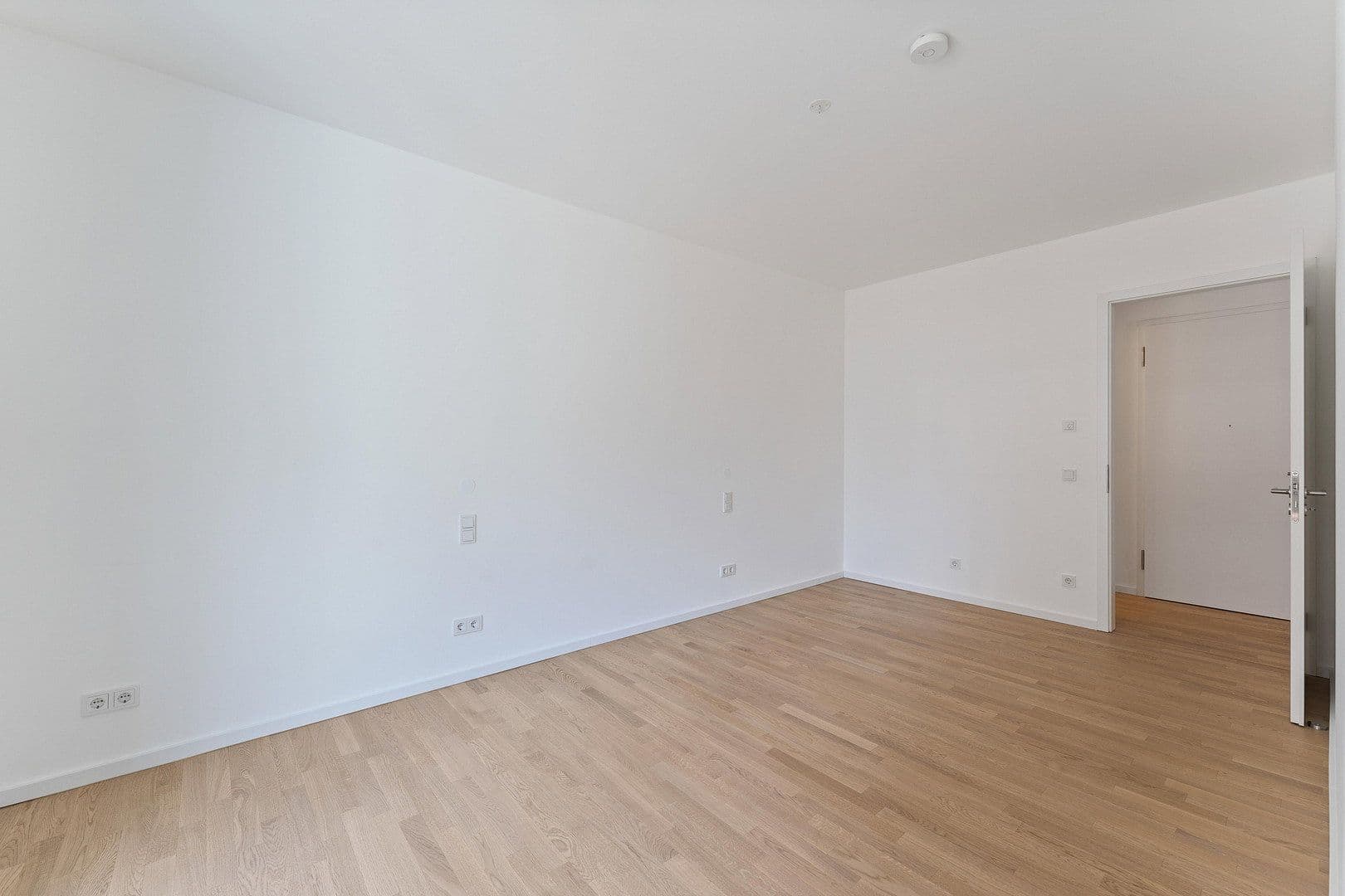 Pronájem bytu 2+1 62 m², Mühlenstraße 20, Berlin, Berlín Pronájem bytu 2+1 62 m², Mühlenstraße 20, Berlin, Berlín
