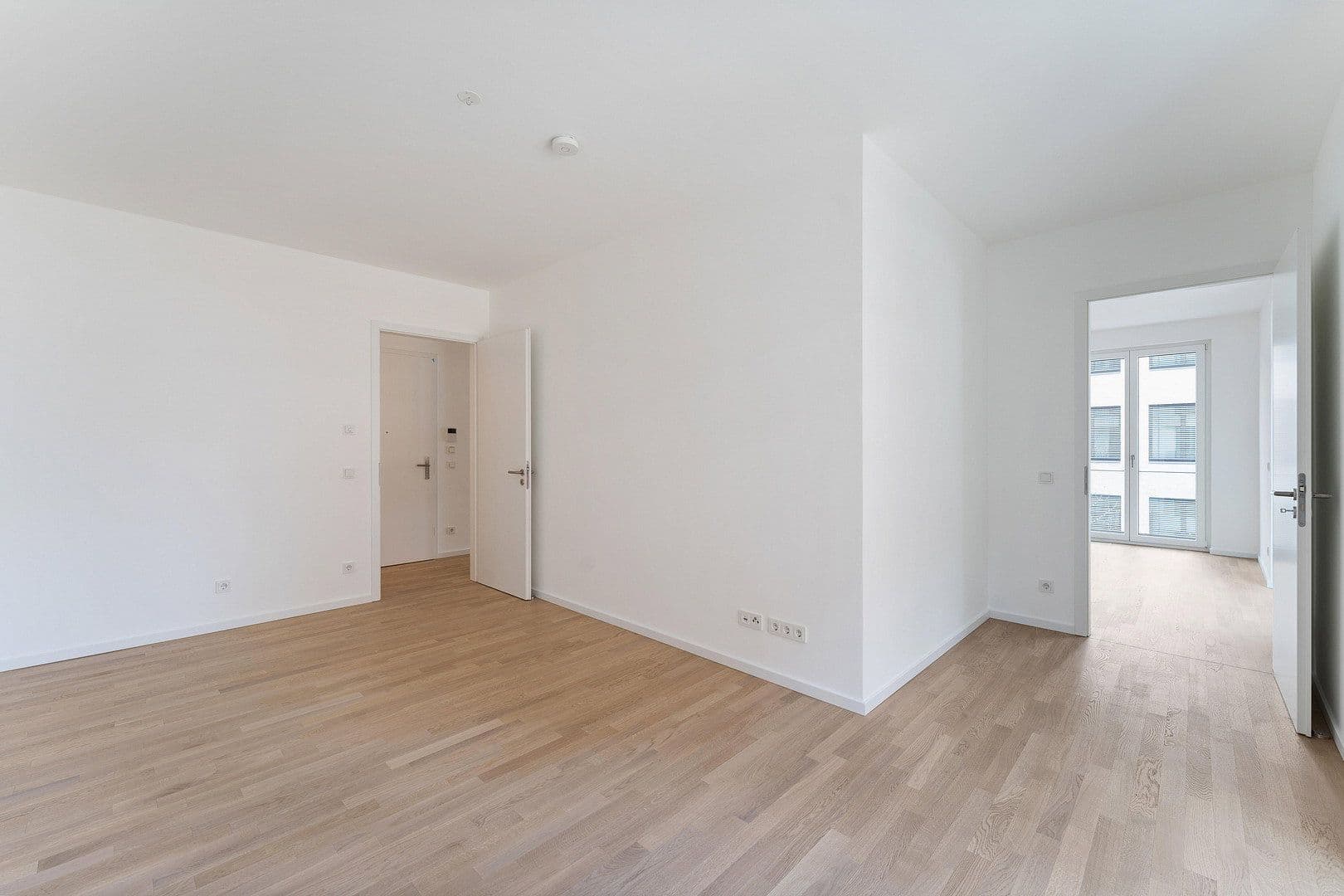 Pronájem bytu 2+1 62 m², Mühlenstraße 20, Berlin, Berlín Pronájem bytu 2+1 62 m², Mühlenstraße 20, Berlin, Berlín