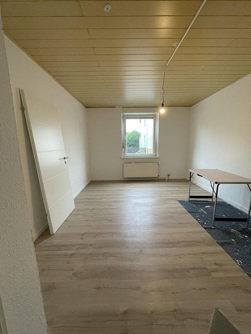 Pronájem bytu 2+kk 70 m², Landstraße 47, Barsinghausen, Dolní Sasko Pronájem bytu 2+kk 70 m², Landstraße 47, Barsinghausen, Dolní Sasko