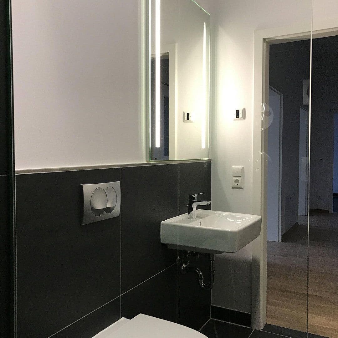 Pronájem bytu 2+1 98 m², Chemnitz, Sasko Pronájem bytu 2+1 98 m², Chemnitz, Sasko