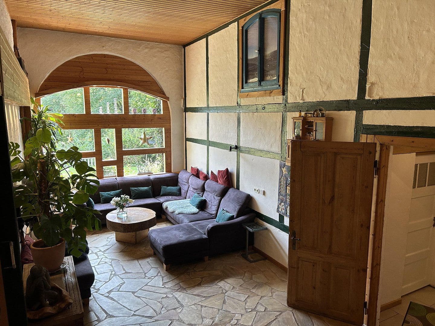 Prodej domu 220 m², pozemek 2.373 m², Hellenthal, Severní Porýní-Vestfálsko Prodej domu 220 m², pozemek 2.373 m², Hellenthal, Severní Porýní-Vestfálsko