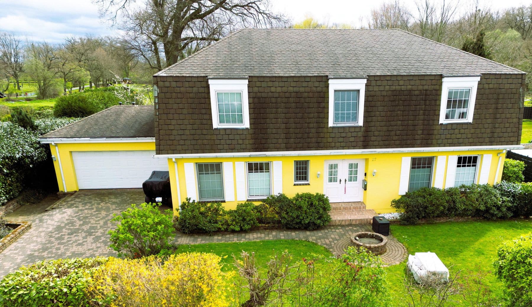 Prodej domu 356 m², pozemek 1.039 m², Swisttal, Severní Porýní-Vestfálsko Prodej domu 356 m², pozemek 1.039 m², Swisttal, Severní Porýní-Vestfálsko