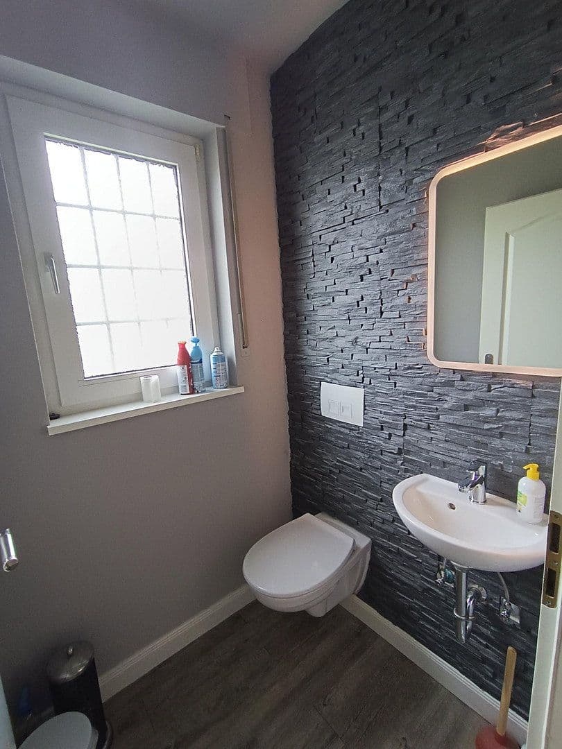 Prodej domu 356 m², pozemek 1.039 m², Swisttal, Severní Porýní-Vestfálsko Prodej domu 356 m², pozemek 1.039 m², Swisttal, Severní Porýní-Vestfálsko