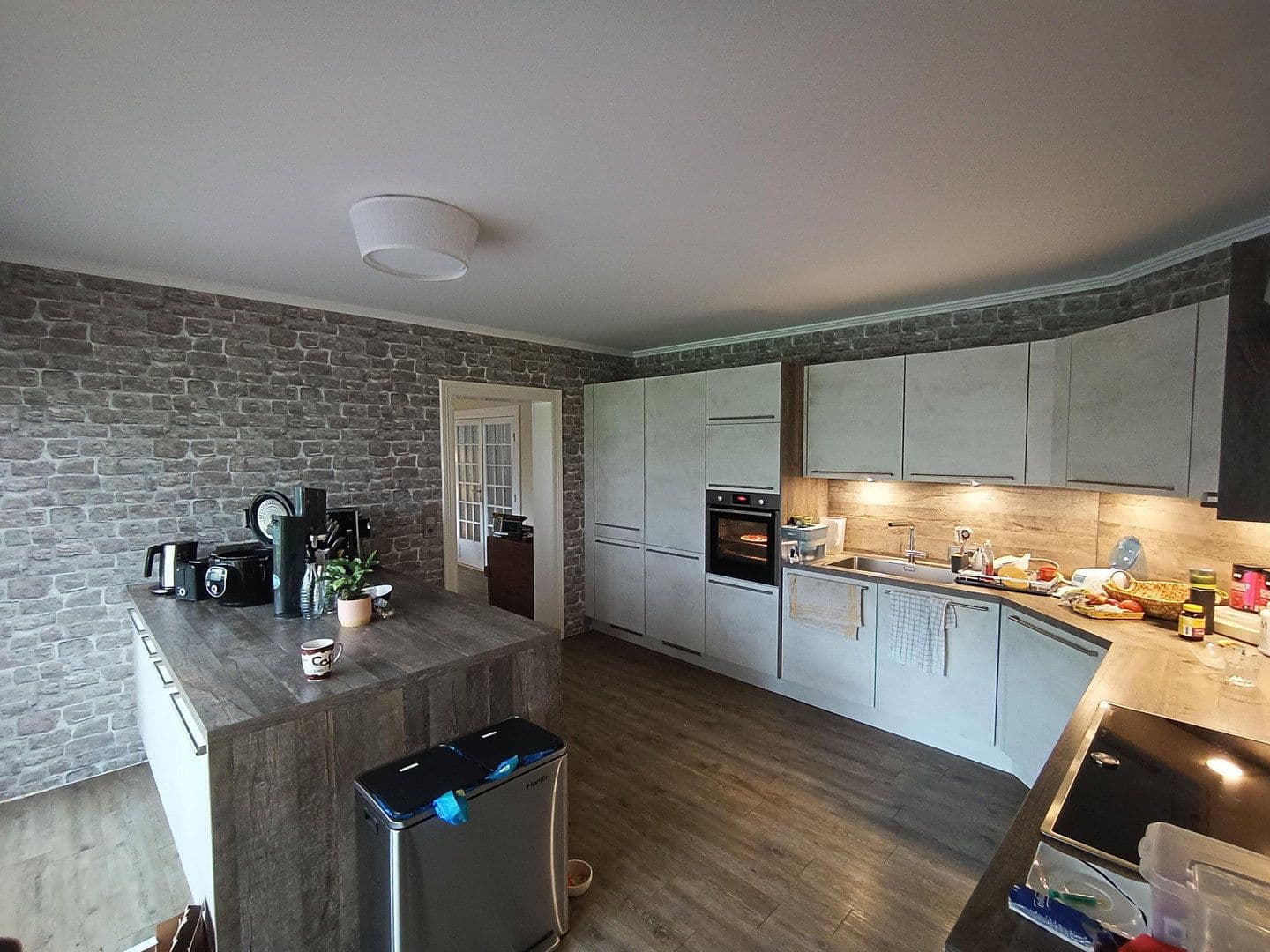 Prodej domu 356 m², pozemek 1.039 m², Swisttal, Severní Porýní-Vestfálsko Prodej domu 356 m², pozemek 1.039 m², Swisttal, Severní Porýní-Vestfálsko