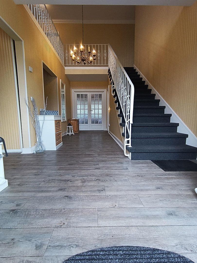 Prodej domu 356 m², pozemek 1.039 m², Swisttal, Severní Porýní-Vestfálsko Prodej domu 356 m², pozemek 1.039 m², Swisttal, Severní Porýní-Vestfálsko