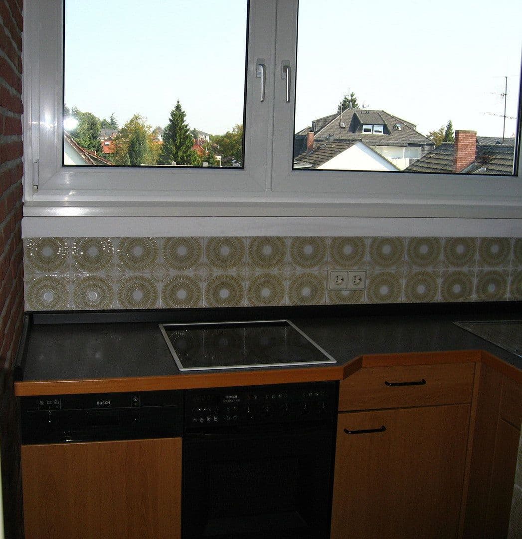 Prodej domu 283 m², pozemek 460 m², Münzenburgstraße 8, Oberursel (Taunus), Hessen Prodej domu 283 m², pozemek 460 m², Münzenburgstraße 8, Oberursel (Taunus), Hessen