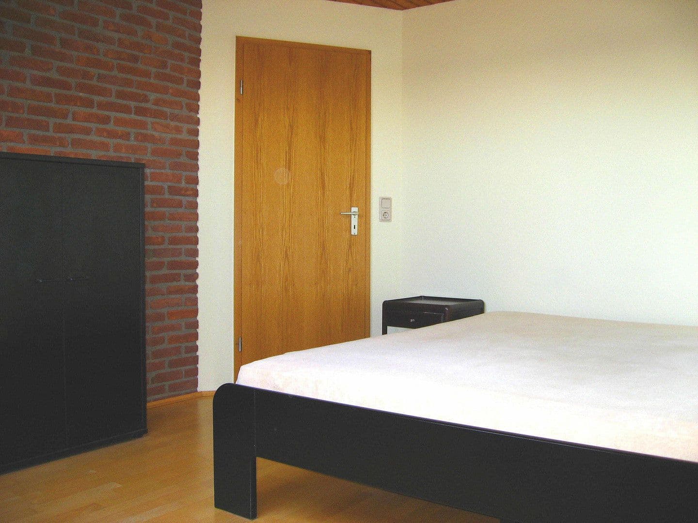 Prodej domu 283 m², pozemek 460 m², Münzenburgstraße 8, Oberursel (Taunus), Hessen Prodej domu 283 m², pozemek 460 m², Münzenburgstraße 8, Oberursel (Taunus), Hessen