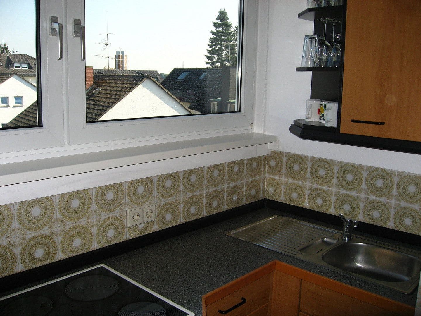 Prodej domu 283 m², pozemek 460 m², Münzenburgstraße 8, Oberursel (Taunus), Hessen Prodej domu 283 m², pozemek 460 m², Münzenburgstraße 8, Oberursel (Taunus), Hessen