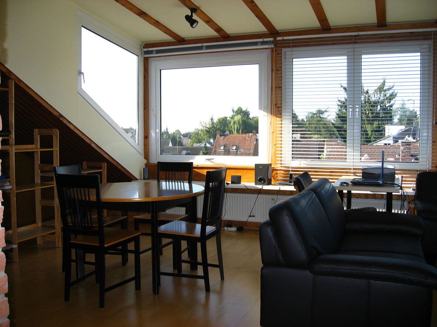 Prodej domu 283 m², pozemek 460 m², Münzenburgstraße 8, Oberursel (Taunus), Hessen Prodej domu 283 m², pozemek 460 m², Münzenburgstraße 8, Oberursel (Taunus), Hessen