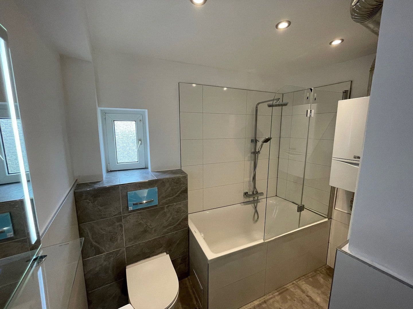 Pronájem bytu 3+1 90 m², St. Franziskus-Str. 9, Kaiserslautern, Porýní-Falc Pronájem bytu 3+1 90 m², St. Franziskus-Str. 9, Kaiserslautern, Porýní-Falc