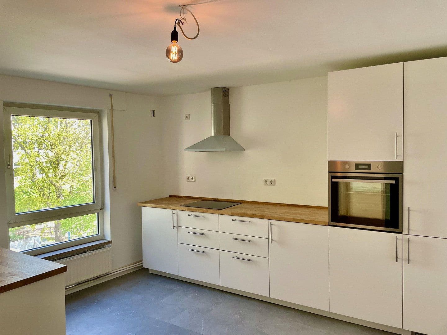 Pronájem bytu 3+1 90 m², St. Franziskus-Str. 9, Kaiserslautern, Porýní-Falc Pronájem bytu 3+1 90 m², St. Franziskus-Str. 9, Kaiserslautern, Porýní-Falc