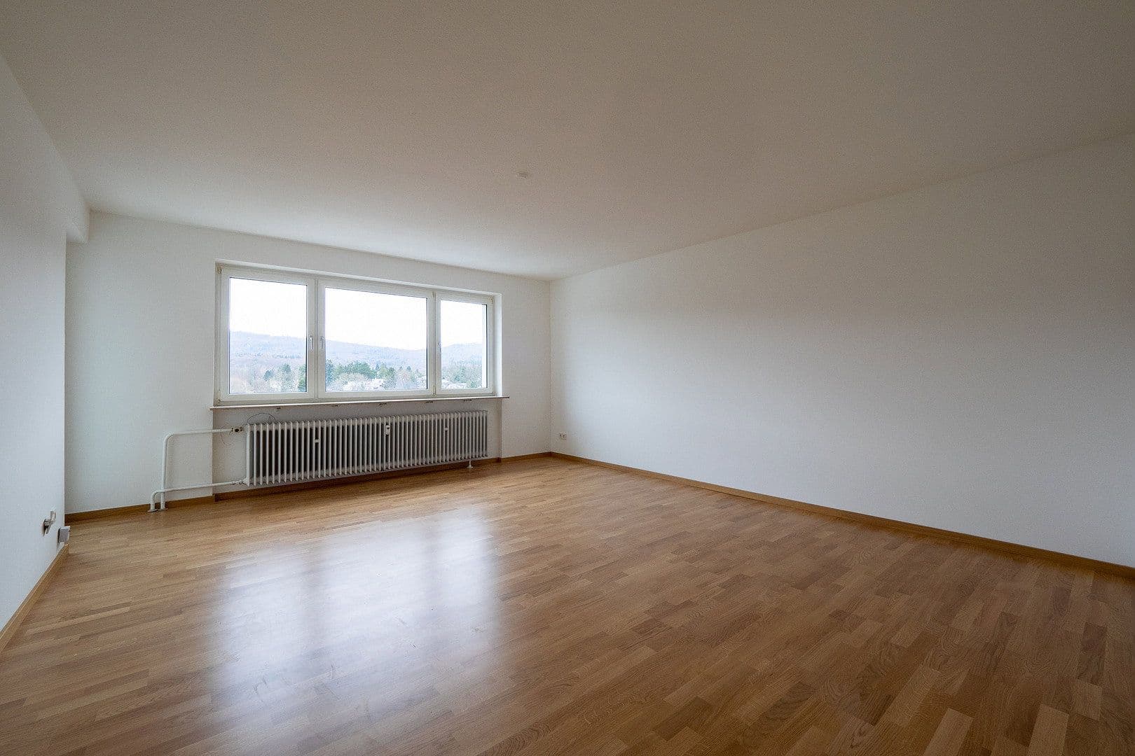 Pronájem bytu 4+1 106 m², Landwehrweg 1, Bad Homburg vor der Höhe, Hessen Pronájem bytu 4+1 106 m², Landwehrweg 1, Bad Homburg vor der Höhe, Hessen