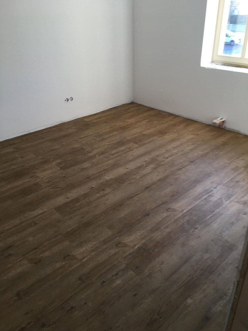 Pronájem bytu 4+1 115 m², Pirnaer Landstraße 14, Stolpen, Sasko Pronájem bytu 4+1 115 m², Pirnaer Landstraße 14, Stolpen, Sasko