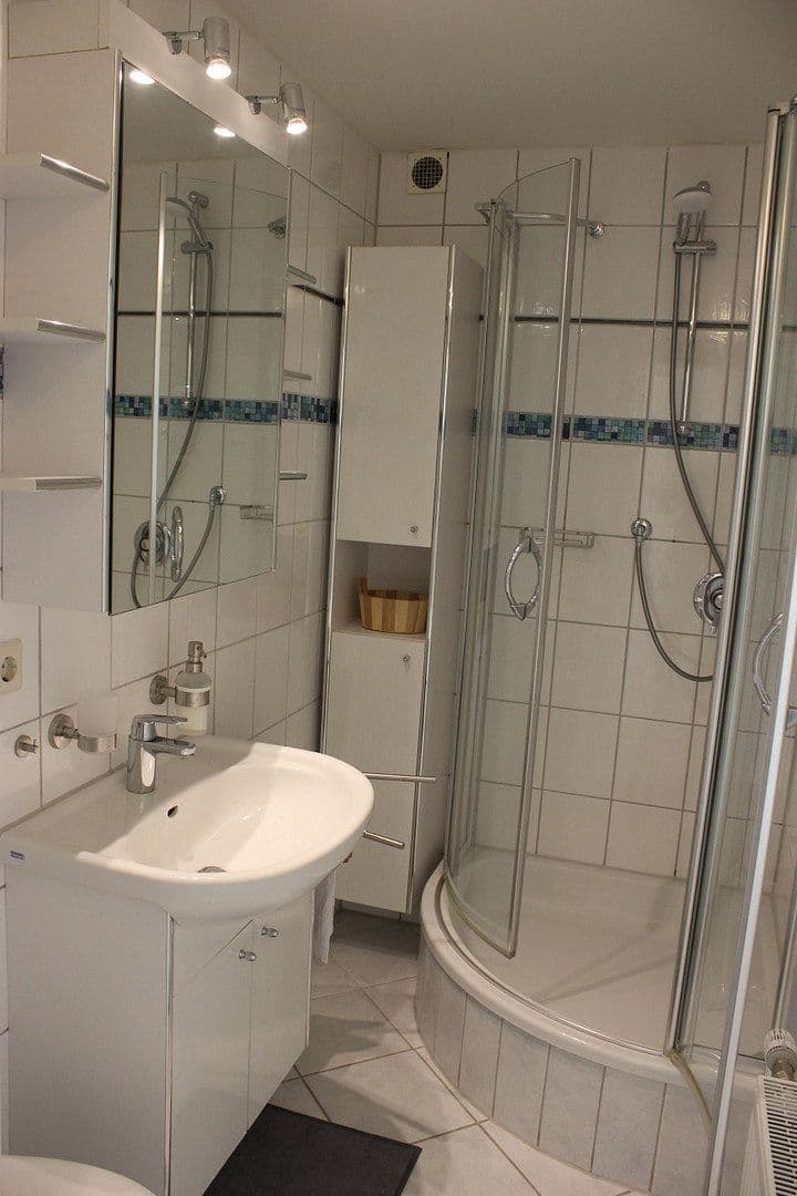 Pronájem bytu 2+1 45 m², Uhingen, Bádensko-Württembersko Pronájem bytu 2+1 45 m², Uhingen, Bádensko-Württembersko