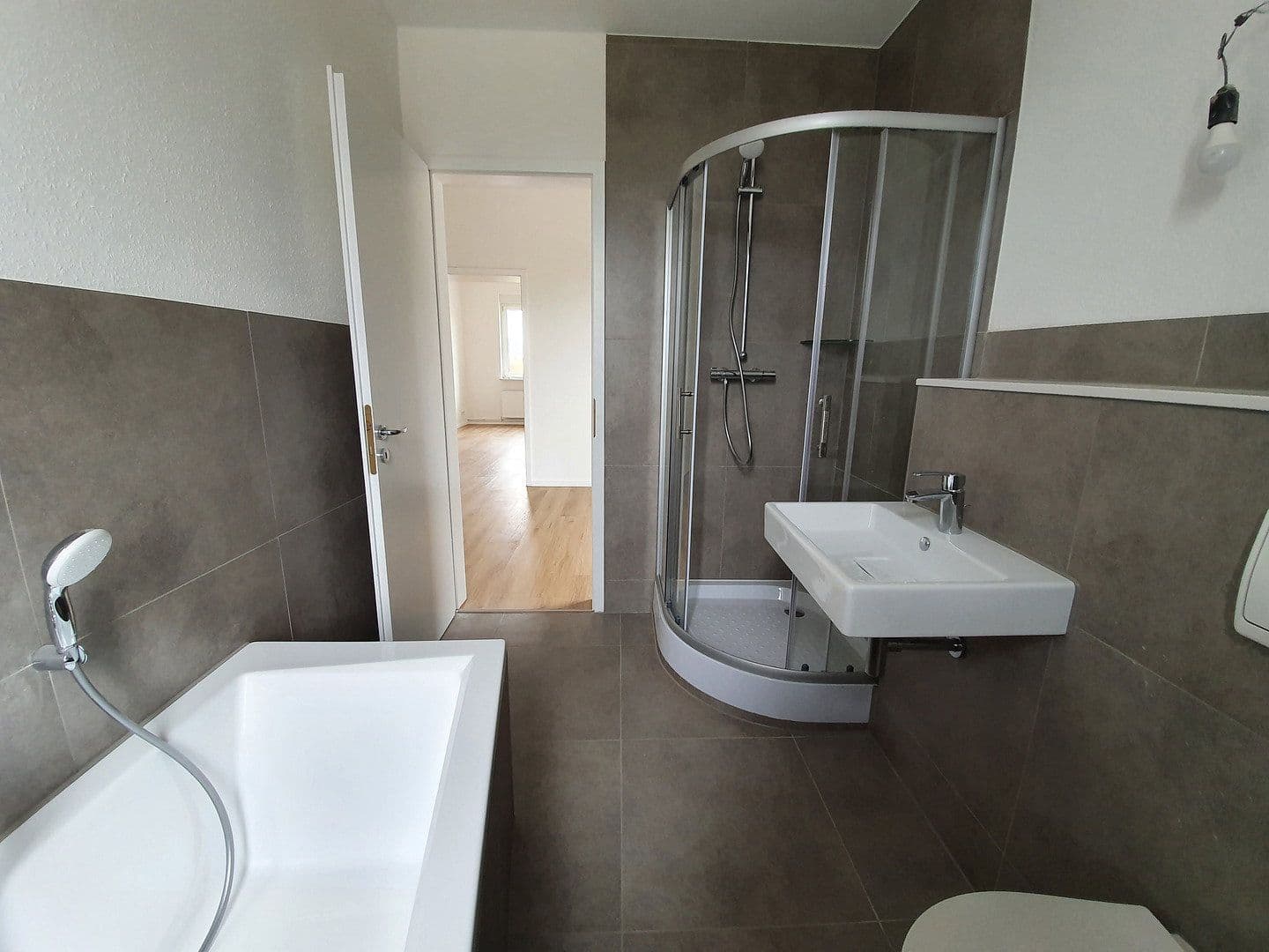 Pronájem bytu 2+kk 81 m², Lindenstraße 32, Velten, Braniborsko Pronájem bytu 2+kk 81 m², Lindenstraße 32, Velten, Braniborsko