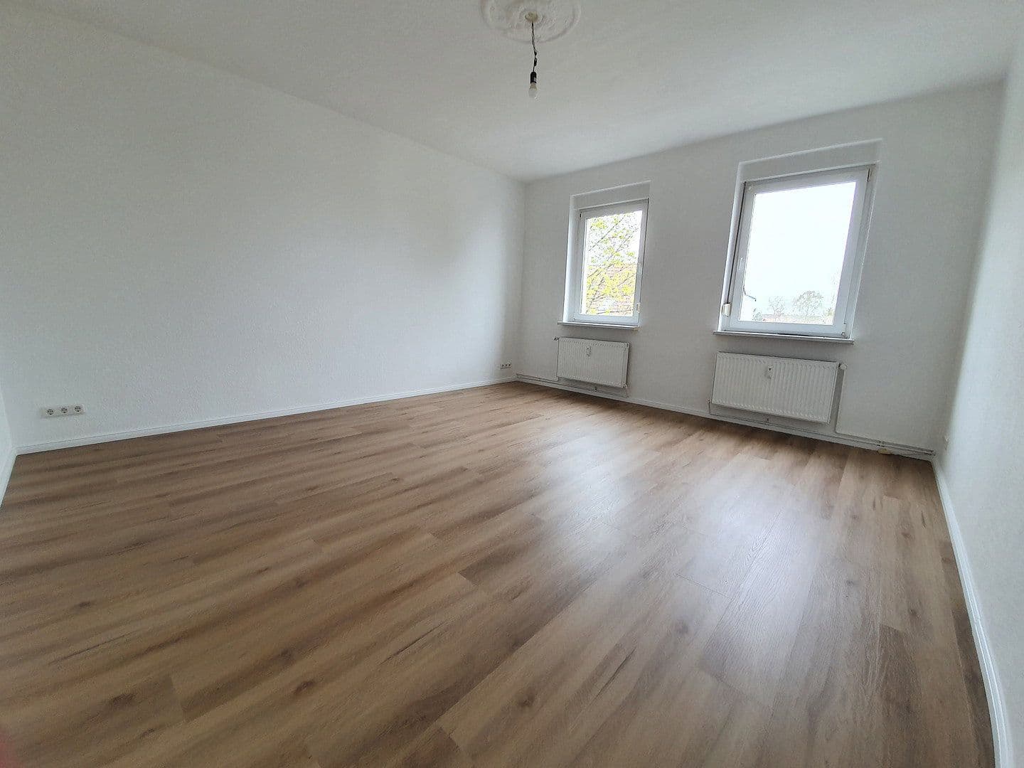 Pronájem bytu 2+kk 81 m², Lindenstraße 32, Velten, Braniborsko Pronájem bytu 2+kk 81 m², Lindenstraße 32, Velten, Braniborsko