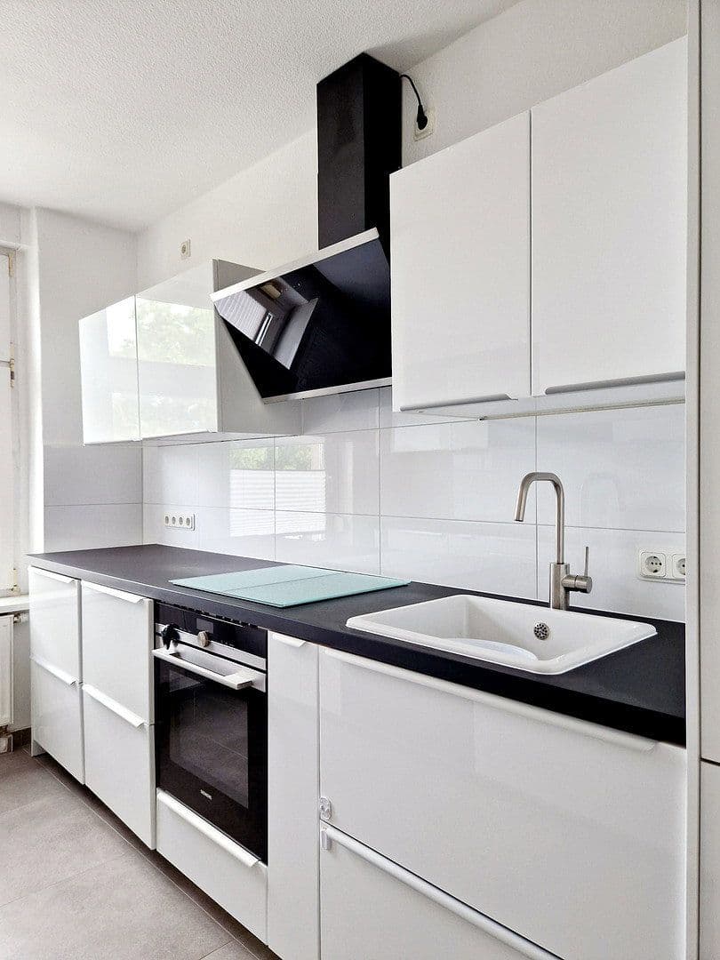 Pronájem bytu 2+kk 81 m², Lindenstraße 32, Velten, Braniborsko Pronájem bytu 2+kk 81 m², Lindenstraße 32, Velten, Braniborsko