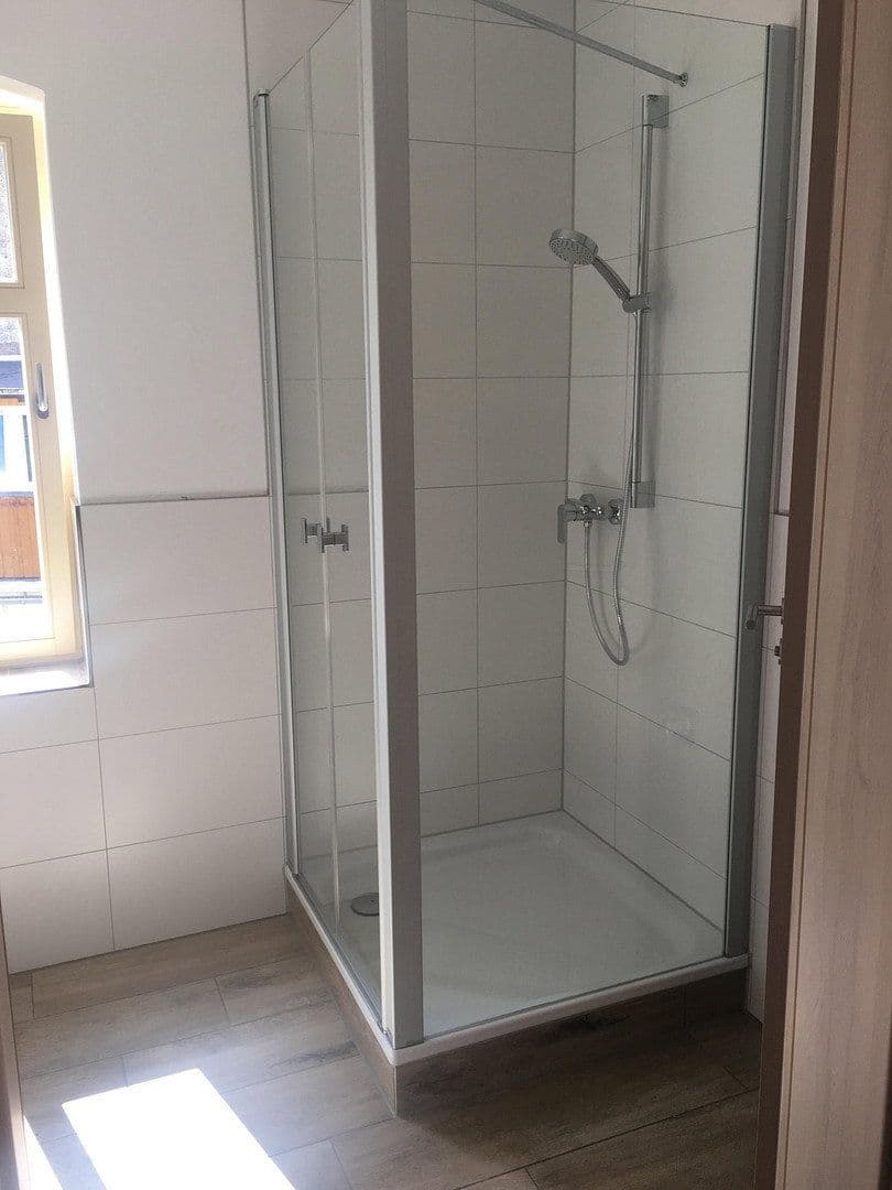 Pronájem bytu 4+1 110 m², Pirnaer Landstraße 14, Stolpen, Sasko Pronájem bytu 4+1 110 m², Pirnaer Landstraße 14, Stolpen, Sasko