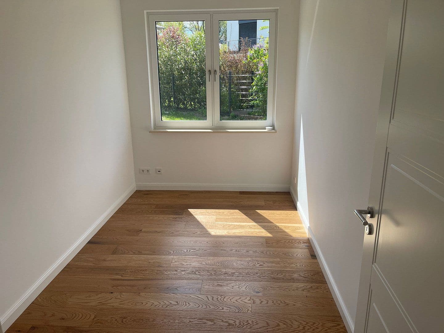 Pronájem bytu 3+1 105 m², Berlin, Berlín Pronájem bytu 3+1 105 m², Berlin, Berlín