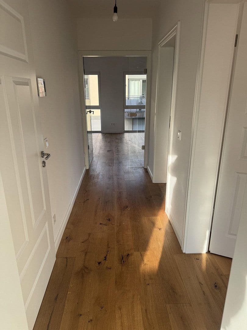 Pronájem bytu 3+1 89 m², Berlin, Berlín Pronájem bytu 3+1 89 m², Berlin, Berlín