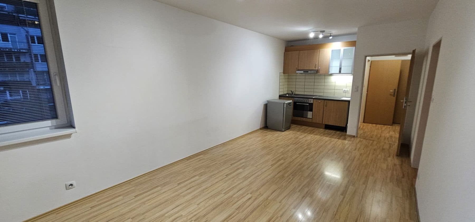Pronájem bytu 2+kk 46 m², Pod Harfou, Praha, Praha Pronájem bytu 2+kk 46 m², Pod Harfou, Praha, Praha