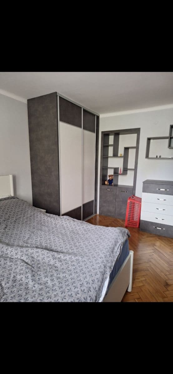 Pronájem bytu 3+1 76 m², Československé armády, Přelouč, Pardubický kraj Pronájem bytu 3+1 76 m², Československé armády, Přelouč, Pardubický kraj