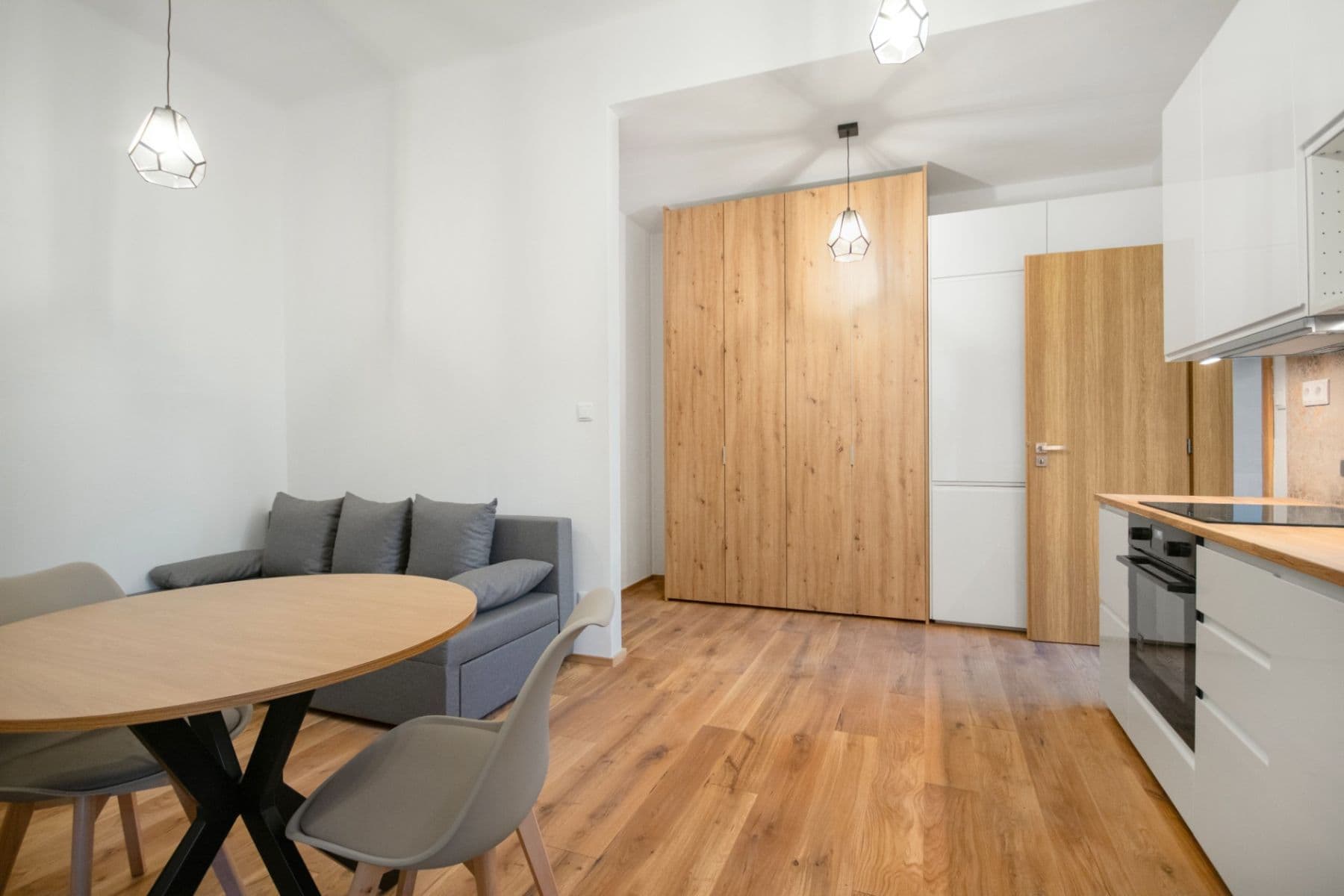 Pronájem bytu 1+kk 29 m², Bělehradská, Praha, Praha Pronájem bytu 1+kk 29 m², Bělehradská, Praha, Praha