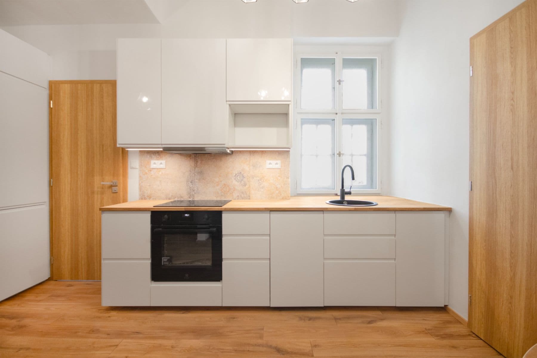 Pronájem bytu 1+kk 29 m², Bělehradská, Praha, Praha Pronájem bytu 1+kk 29 m², Bělehradská, Praha, Praha