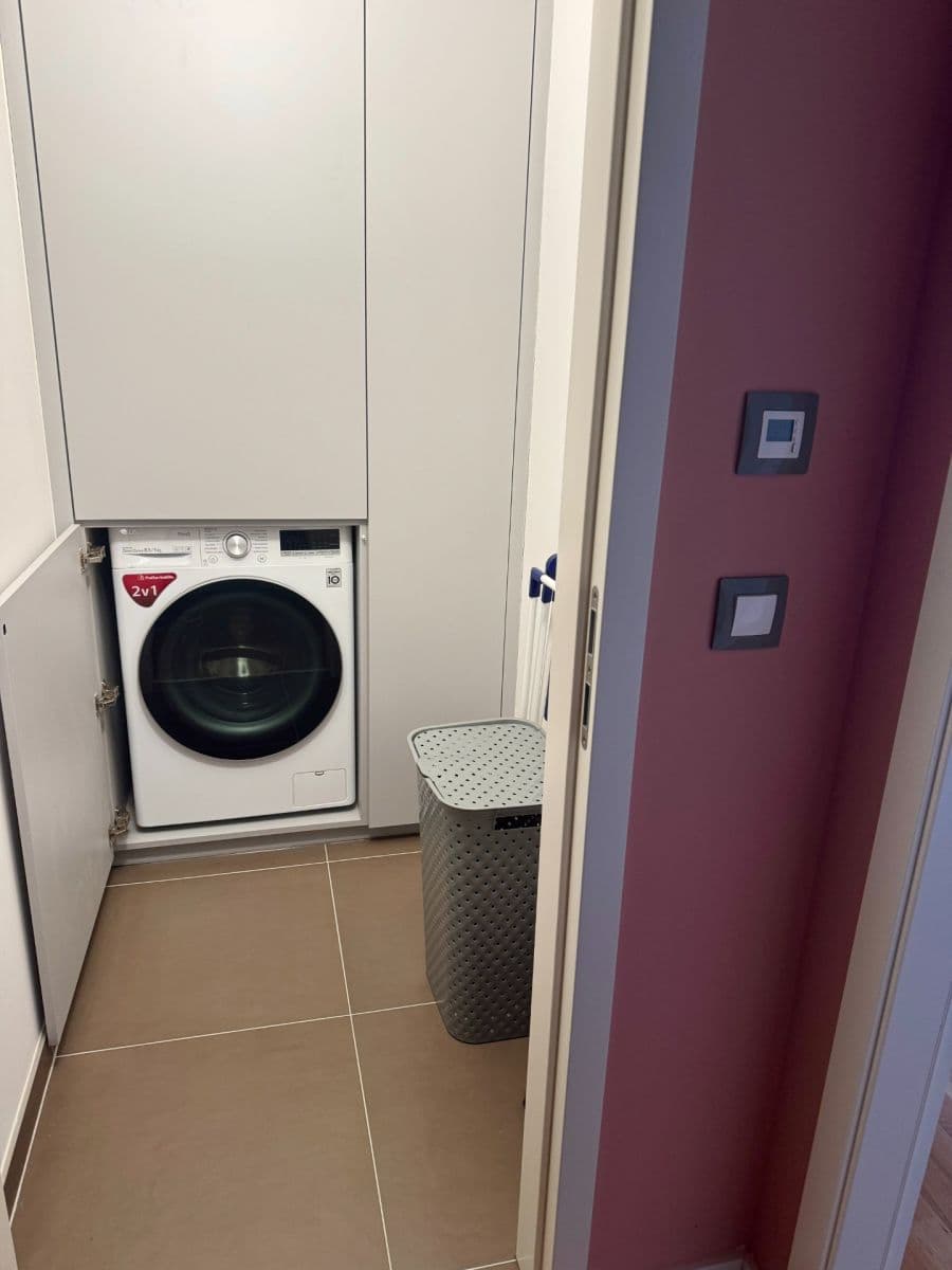 Pronájem bytu 2+kk 63 m², Na Farkáně Ⅰ, Praha, Praha Pronájem bytu 2+kk 63 m², Na Farkáně Ⅰ, Praha, Praha