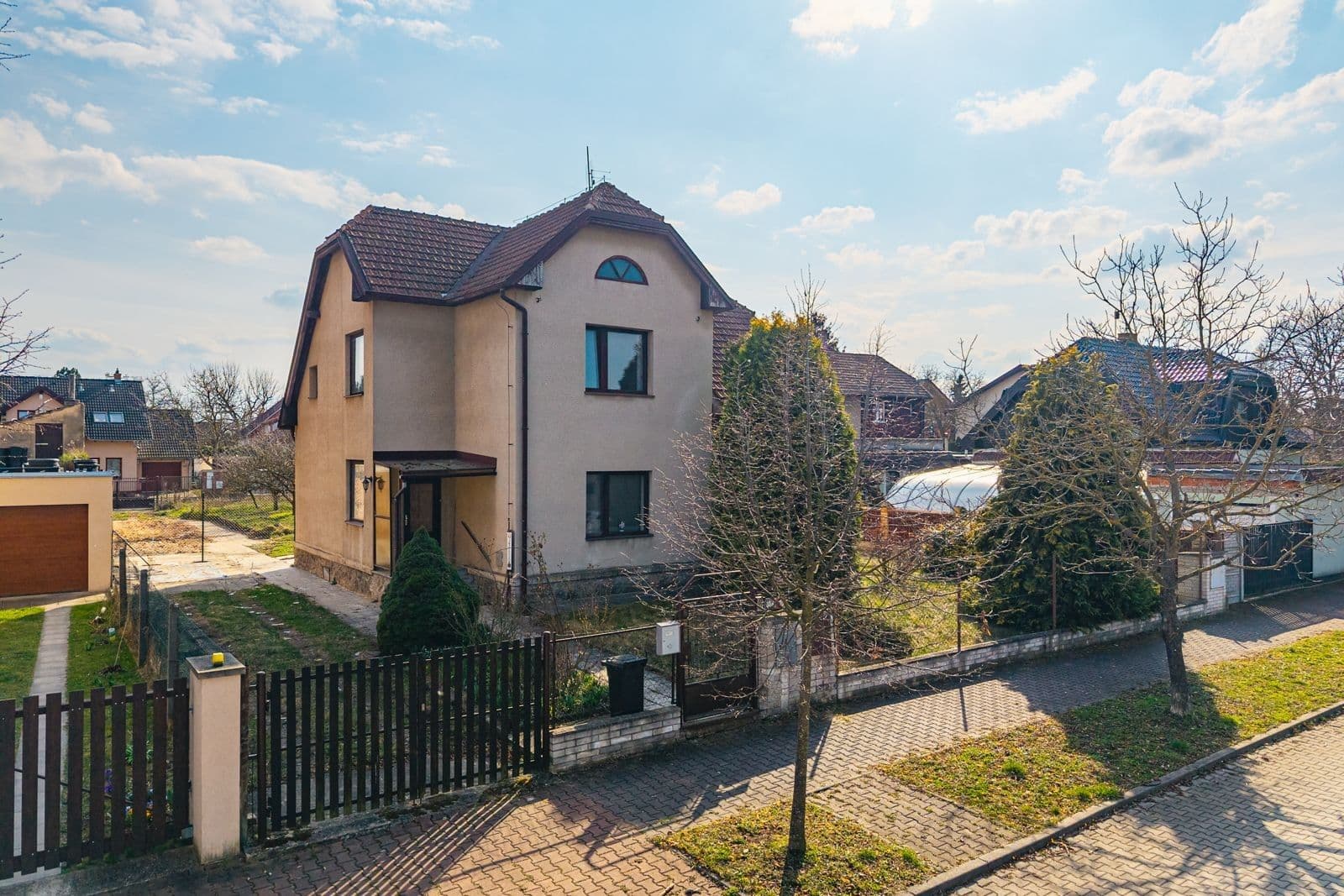 Prodej domu 146 m², pozemek 398 m², Pplk. Nováčka, Praha, Praha Prodej domu 146 m², pozemek 398 m², Pplk. Nováčka, Praha, Praha