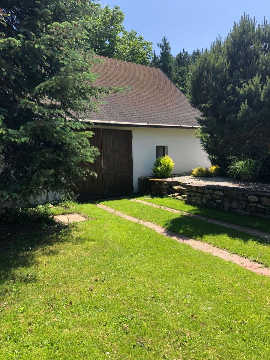 Prodej domu 160 m², pozemek 2.015 m², Bušanovice, Jihočeský kraj Prodej domu 160 m², pozemek 2.015 m², Bušanovice, Jihočeský kraj